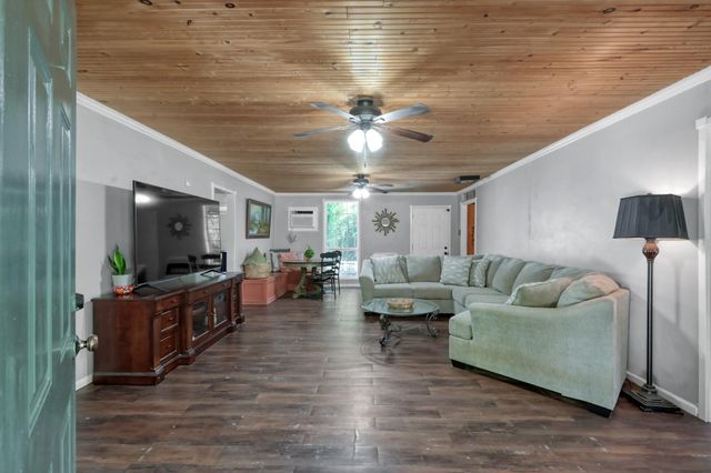 263 Travis Lane, Trinity, TX 75862
