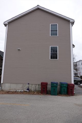 56 Gardner Ave A, Lowell, MA 01854