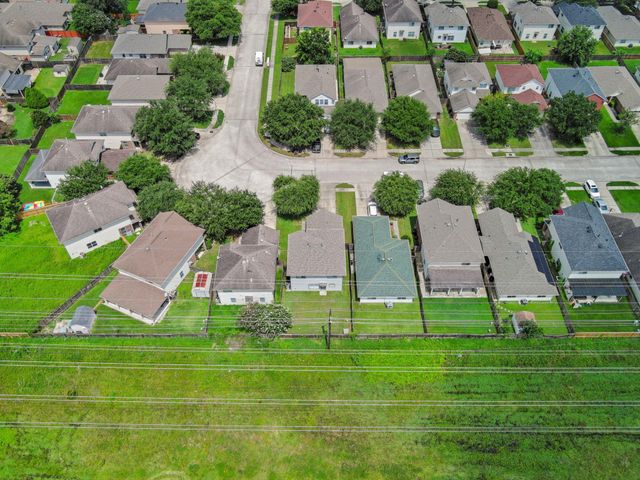 15027 Sunset Creek Drive, Humble, TX 77396