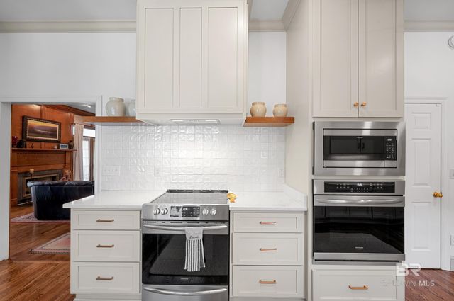 1437 E Regency Oaks Drive, Mobile, AL 36609