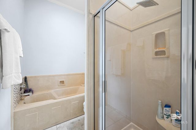 1437 E Regency Oaks Drive, Mobile, AL 36609