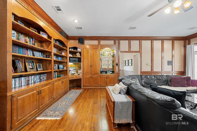 1437 E Regency Oaks Drive, Mobile, AL 36609