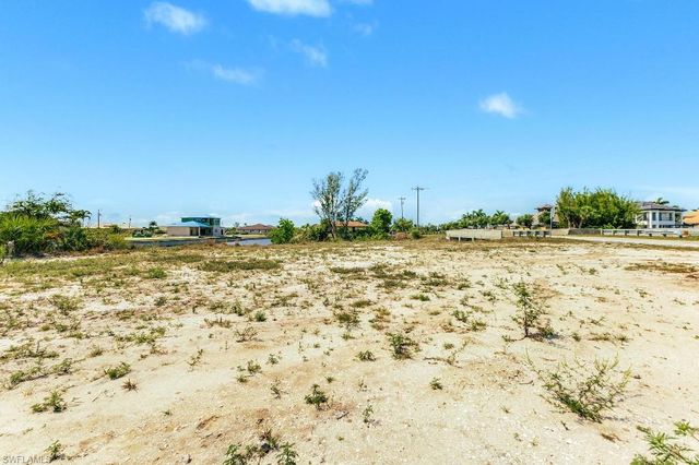 931 Old Burnt Store RD N, Cape Coral, FL 33993