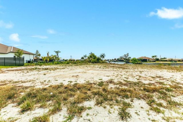 931 Old Burnt Store RD N, Cape Coral, FL 33993