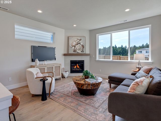 13856 Sw 175th Ave, Tigard, OR 97140