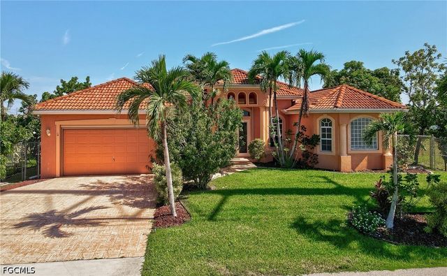 2305 Kismet PKWY W, Cape Coral, FL 33993