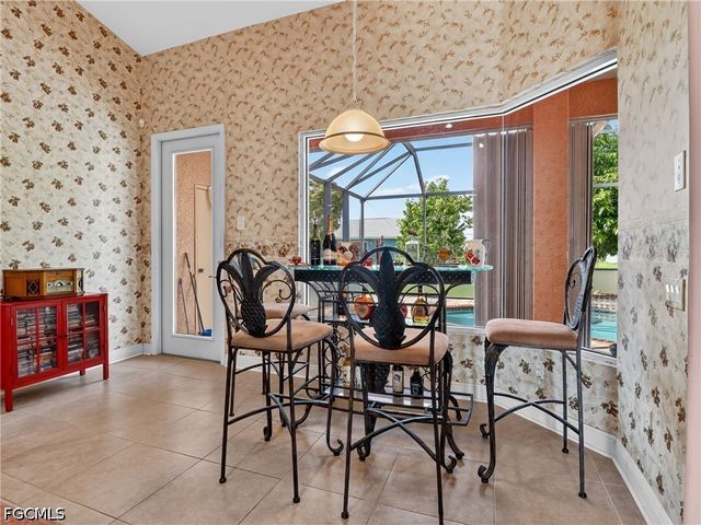 2305 Kismet PKWY W, Cape Coral, FL 33993