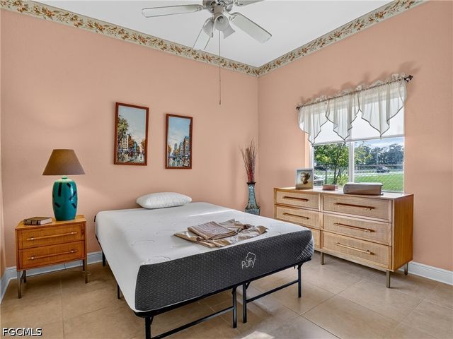 2305 Kismet PKWY W, Cape Coral, FL 33993