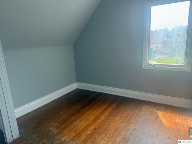 2409 B Street, Omaha, NE 68105