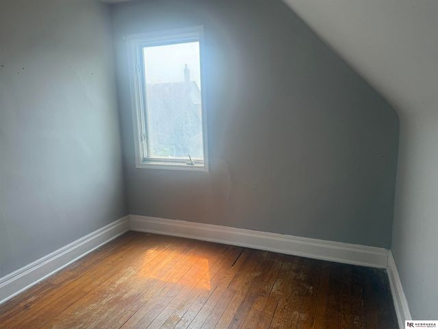 2409 B Street, Omaha, NE 68105
