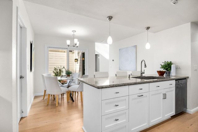 107 Cedarcrest Place, Los Gatos, CA 95032