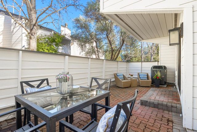 107 Cedarcrest Place, Los Gatos, CA 95032
