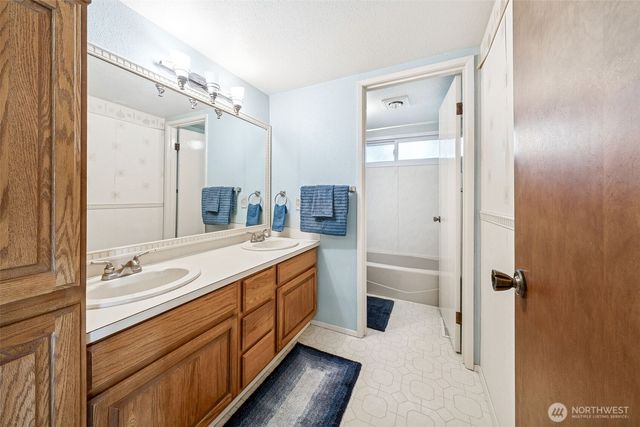 2406 10th Avenue, Milton, WA 98354