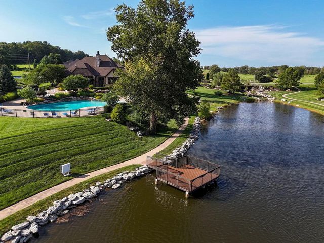 343 W Monarchwood Drive, Nixa, MO 65714