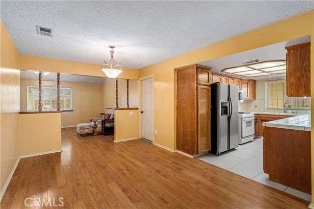 8811 Satinwood, California City, CA 93505