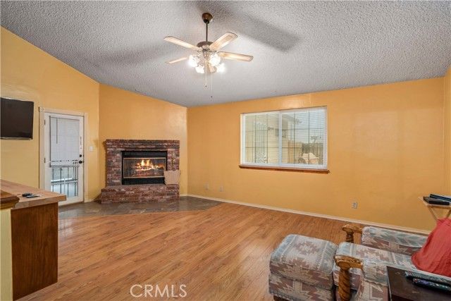 8811 Satinwood, California City, CA 93505