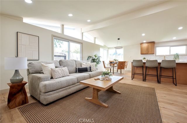 1126 E Ada, Glendora, CA 91741