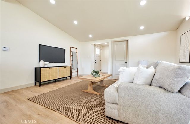 1126 E Ada, Glendora, CA 91741