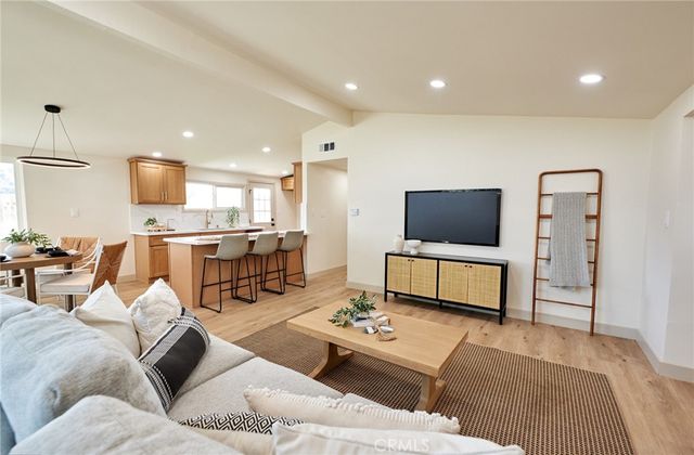 1126 E Ada, Glendora, CA 91741