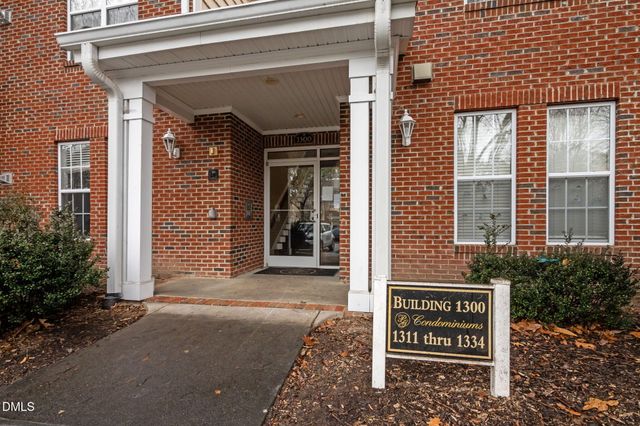 1331 Arborgate Circle, Chapel Hill, NC 27514