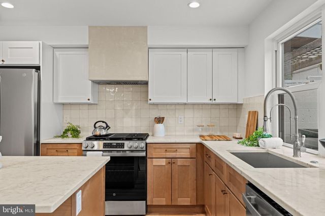 739 EARP ST, Philadelphia, PA 19147