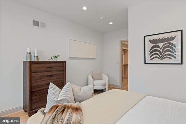 739 EARP ST, Philadelphia, PA 19147