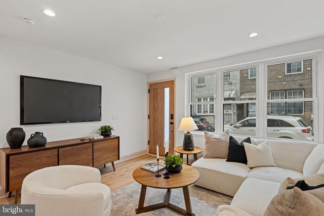 739 EARP ST, Philadelphia, PA 19147