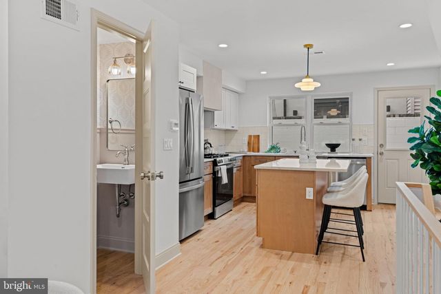 739 EARP ST, Philadelphia, PA 19147