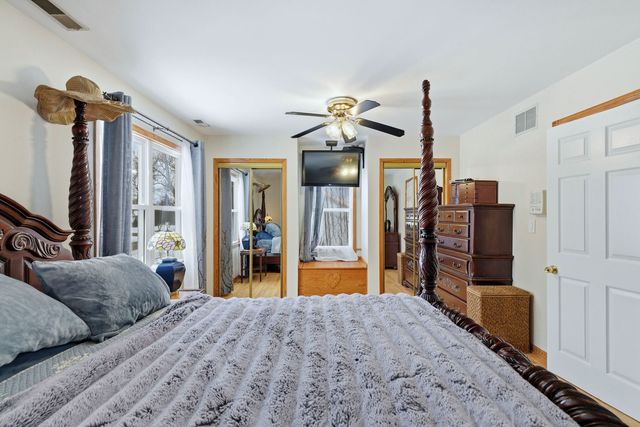 4007 N Washington Street, Westmont, IL 60559