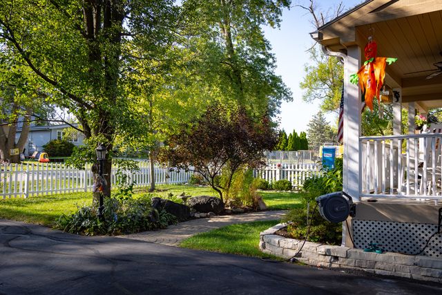 4007 N Washington Street, Westmont, IL 60559