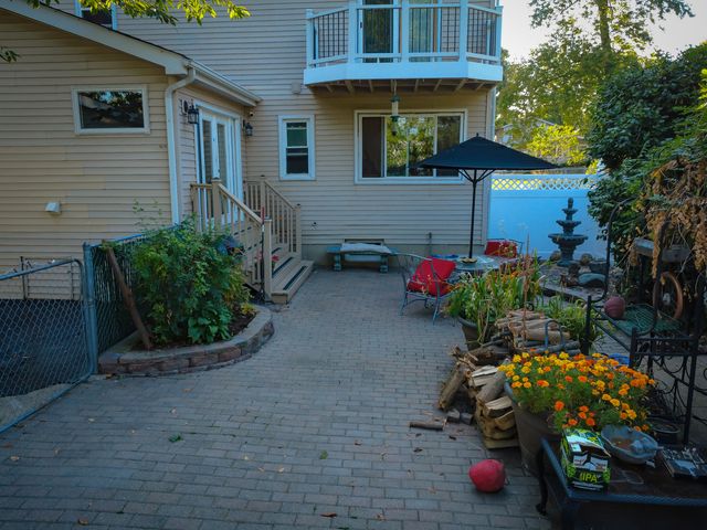 4007 N Washington Street, Westmont, IL 60559