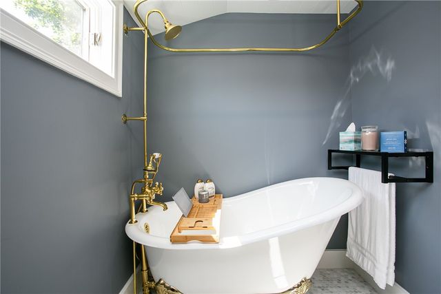 5 Cherry Street, Newport, RI 02840