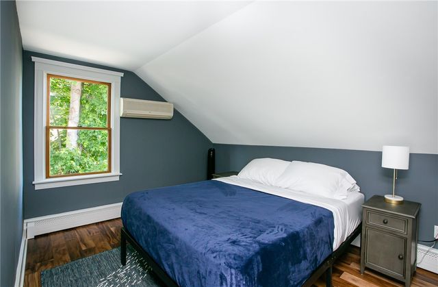 5 Cherry Street, Newport, RI 02840