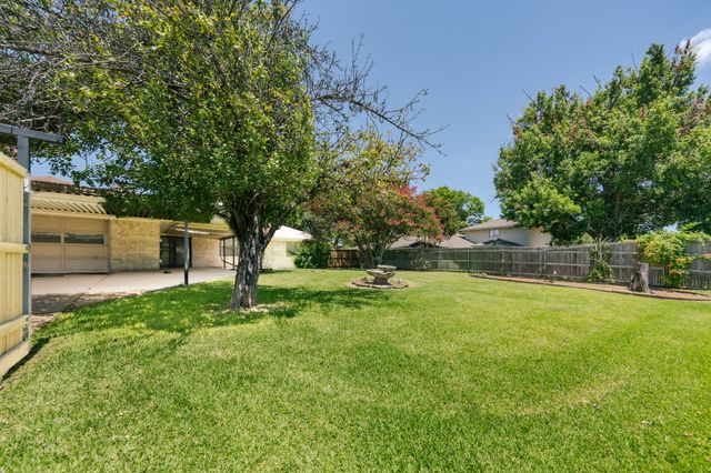 104 Cedar View Drive, Rowlett, TX 75087
