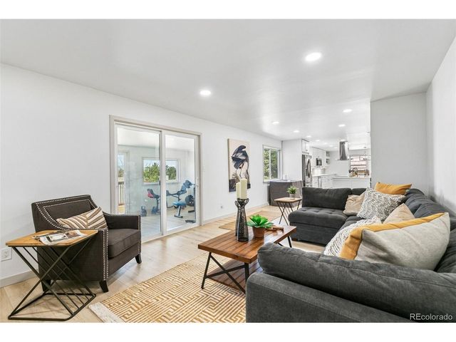 3151 S Holly Pl, Denver, CO 80222