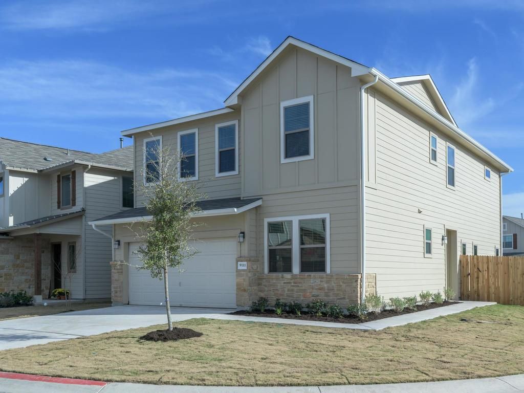 9111 Silica DR, Austin, TX 78729