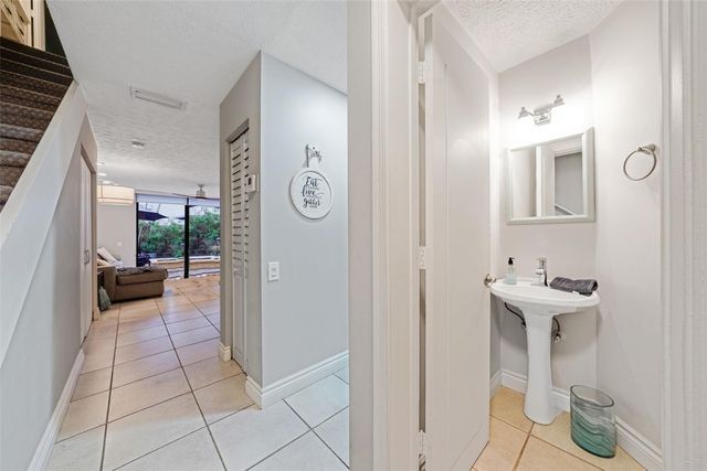 1415 Miami Road H, Fort Lauderdale, FL 33316