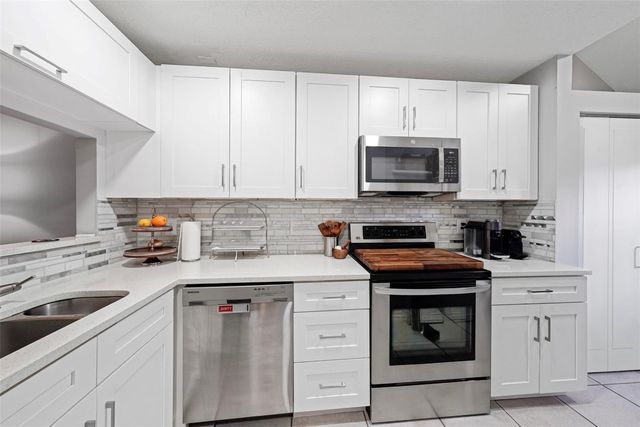 1415 Miami Road H, Fort Lauderdale, FL 33316