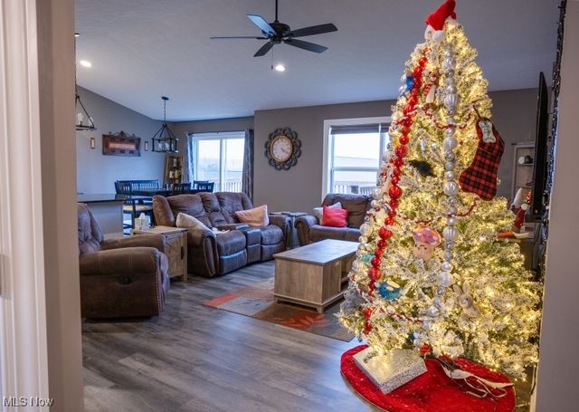 937 Crockett Circle, Canal Fulton, OH 44614