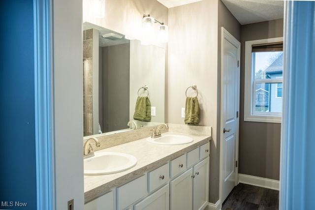 937 Crockett Circle, Canal Fulton, OH 44614