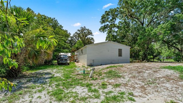 10530 PROSPECT AVENUE, Hampton, FL 32044