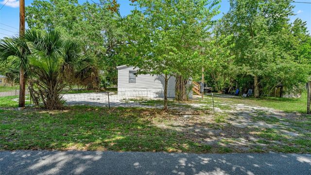 10530 PROSPECT AVENUE, Hampton, FL 32044