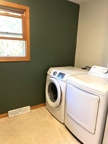 4660 E Lansing Road, Bancroft, MI 48414