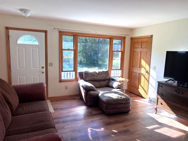 4660 E Lansing Road, Bancroft, MI 48414