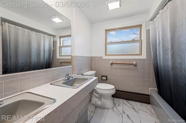 2864 Colonial Trail, Bloomfield Hills, MI 48304