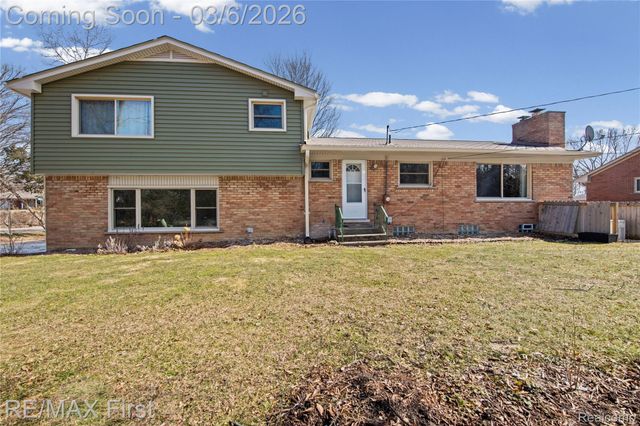 2864 Colonial Trail, Bloomfield Hills, MI 48304