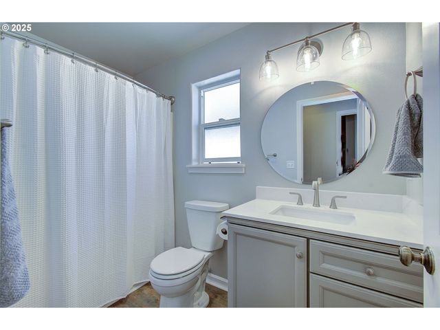 3809 Se 189TH Ave, Vancouver, WA 98683