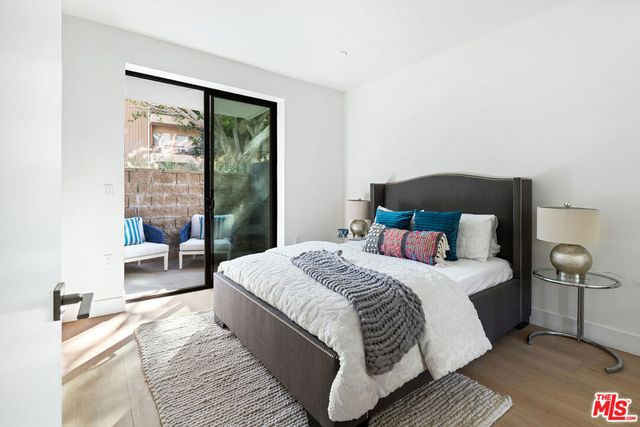 3649 Regal Place 102, Los Angeles, CA 90068