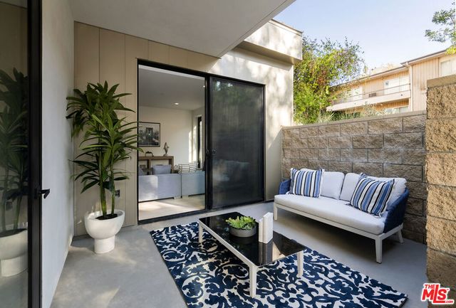 3649 Regal Place 102, Los Angeles, CA 90068