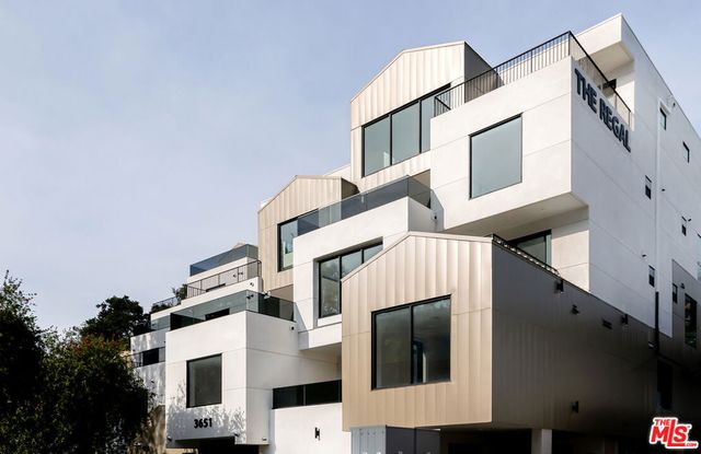 3649 Regal Place 102, Los Angeles, CA 90068